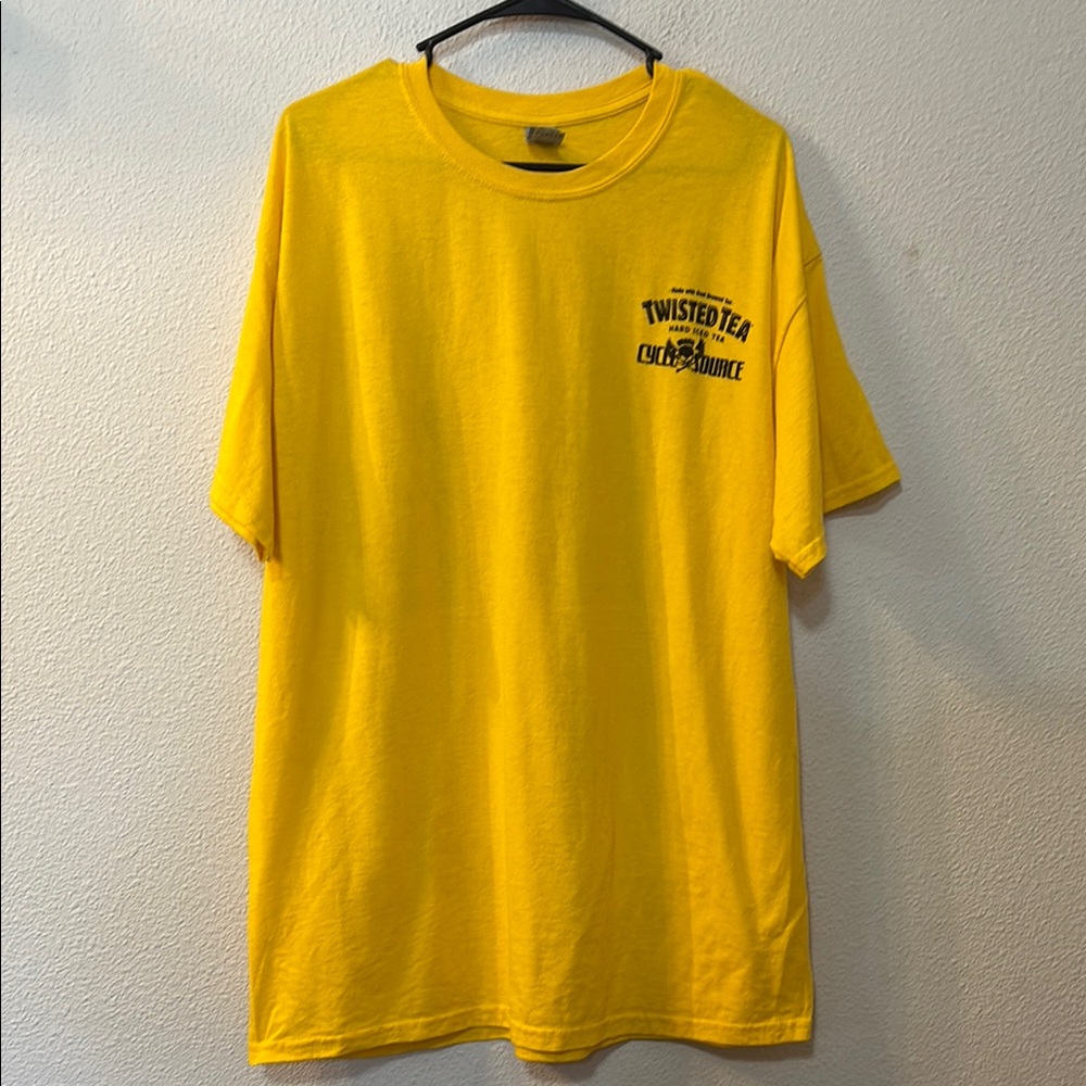 Gildan Twisted Yellow Short Sleeve Tees Vibrant Cotton Crew Neck